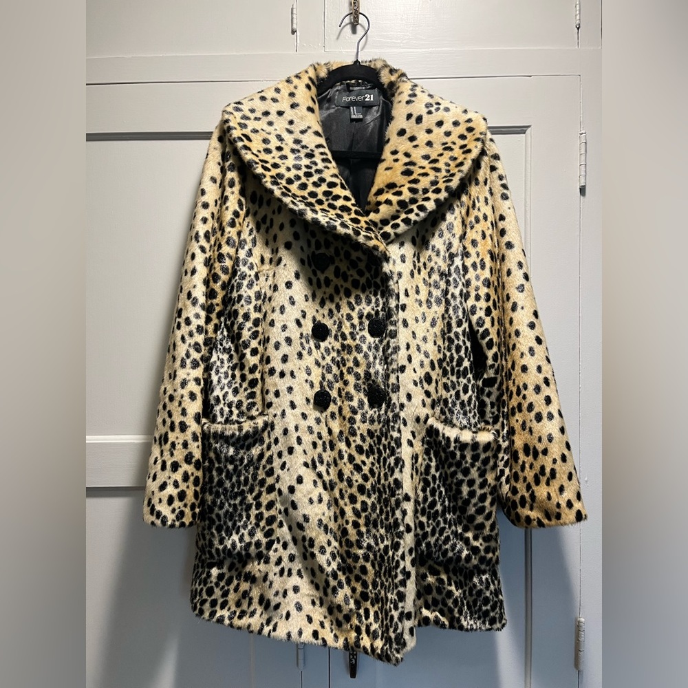 Cheetah leopard faux fur coat M